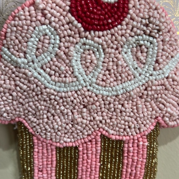 Wandering Moon | Cupcake🧁Beaded Wallet - Picture 4 of 8